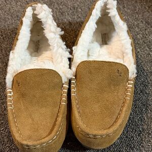 Koolaburra Tan Suede Slippers